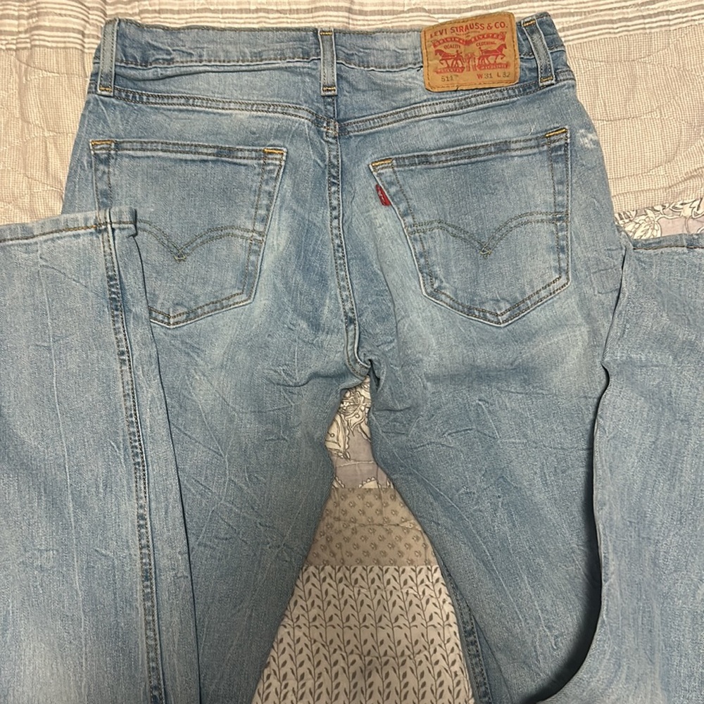Levi’s - Picture 3 of 4